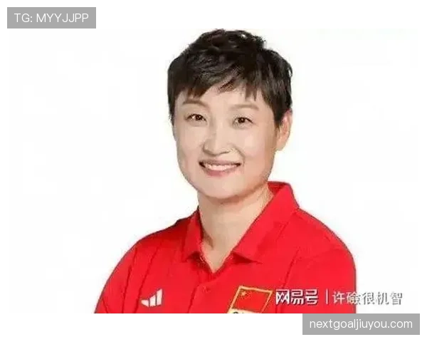 杨昊训练完直接啃鸡腿，这自律人设是不是有点绷不住了？