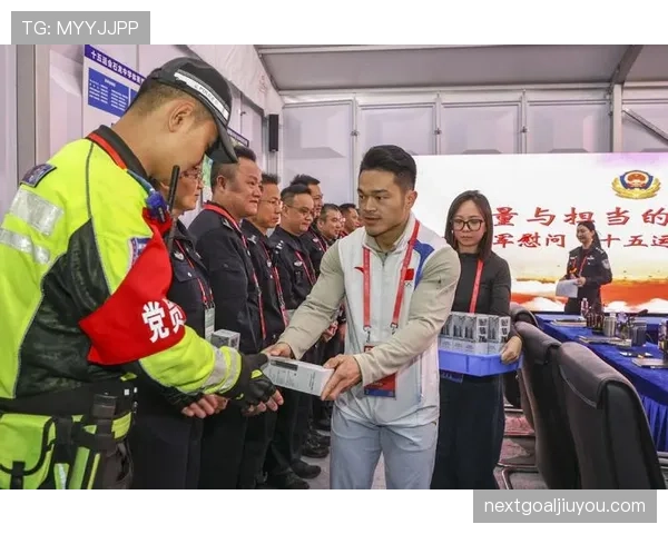 石智勇场上拼得像战士，回家门口却像进了豪车博物馆